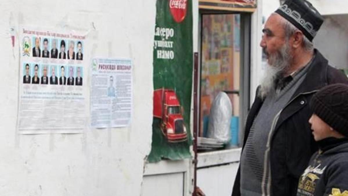 Tacikistan'da hükümet 13 bin kişinin sakalını kesti