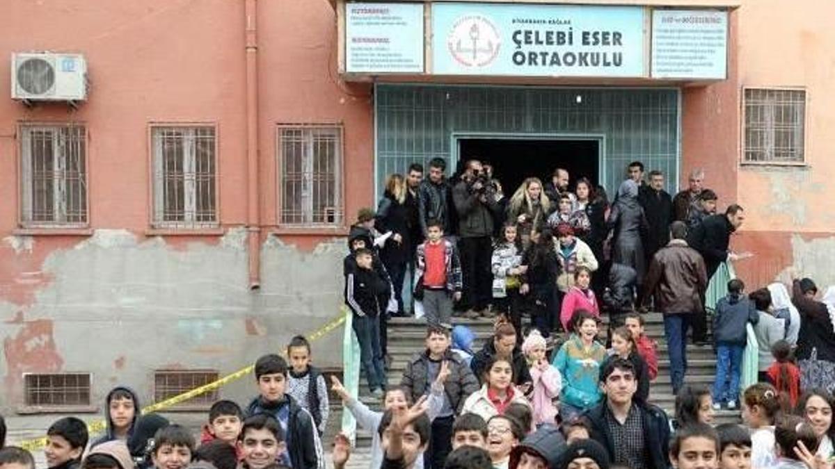 Öğrencilere yapılan saldırıyla ilgili 2 kişi gözaltına alındı