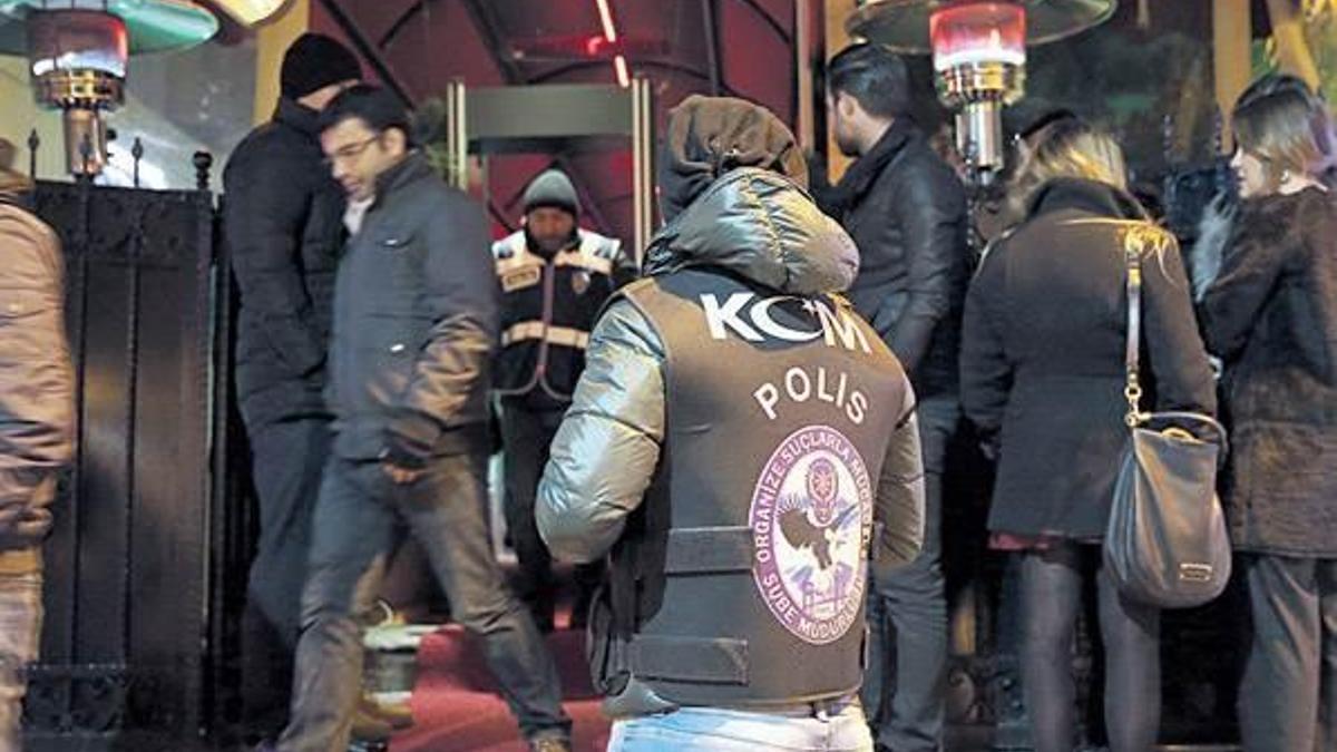 Gece kulüplerine eşzamanlı denetim
