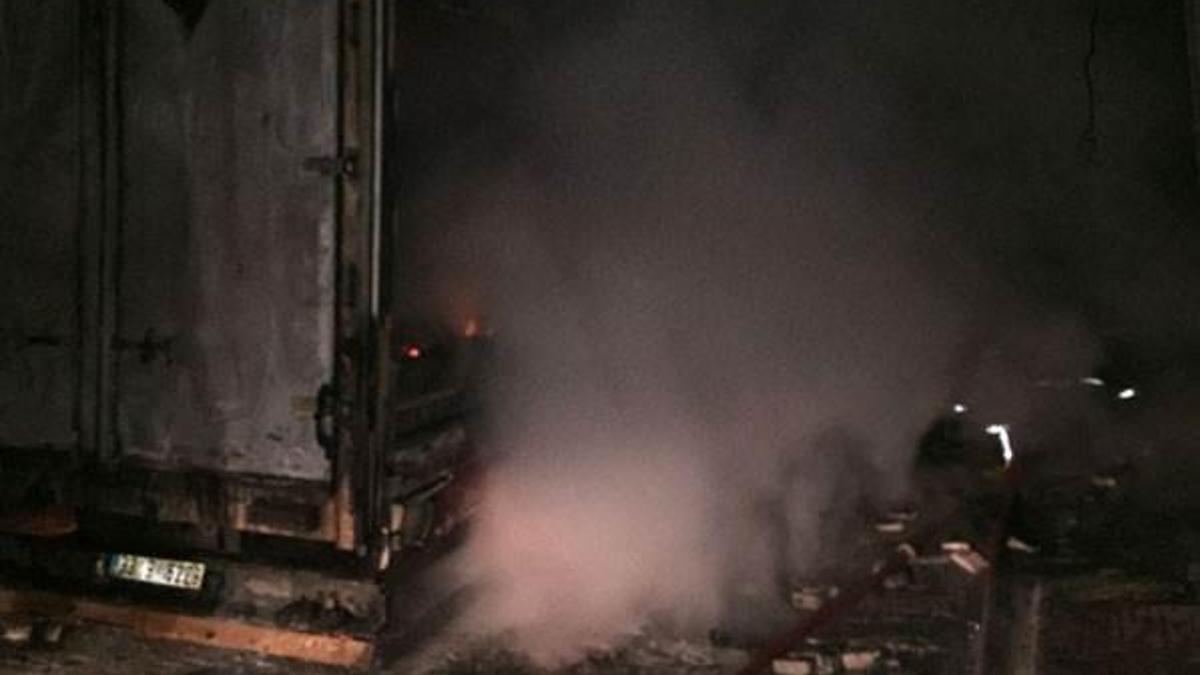 Nusaybin’de polis aracına saldırı