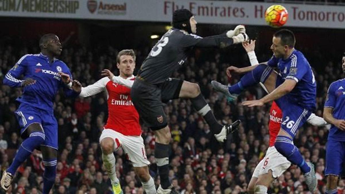 Arsenal evinde yıkıldı!