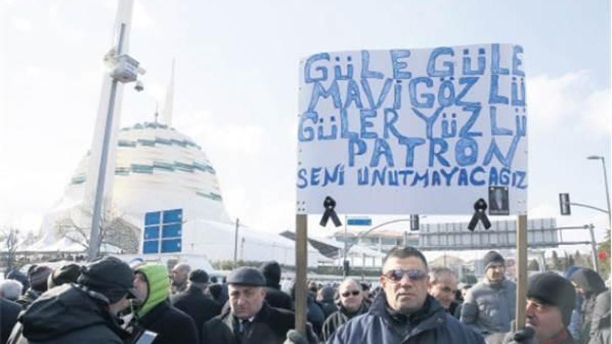 Güle güle mavi gözlü patron...