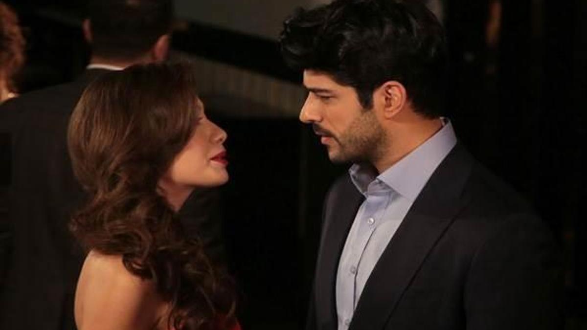 Kara Sevda 15. bölüm fragmanları nefes kesti-izle