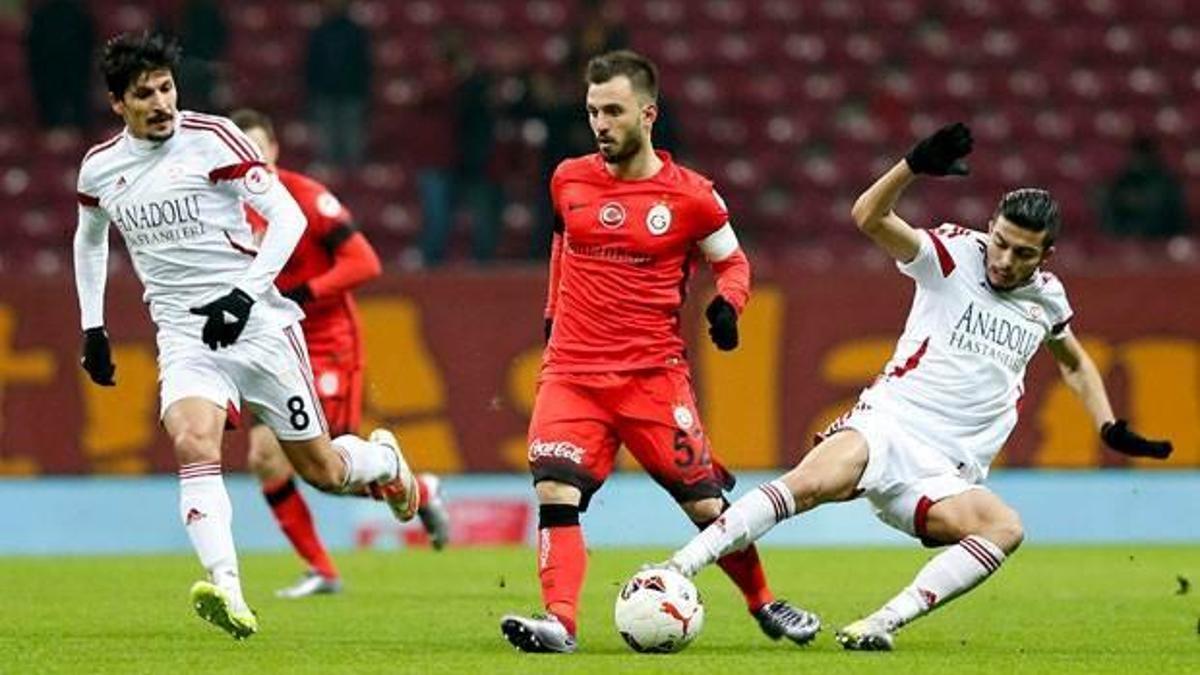 Aslan gol oldu yağdı!