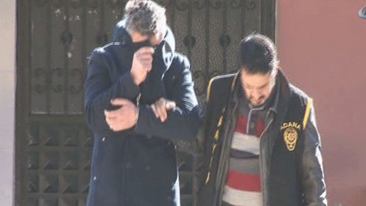 Adana'da 'swinger'cı çifte suçüstü