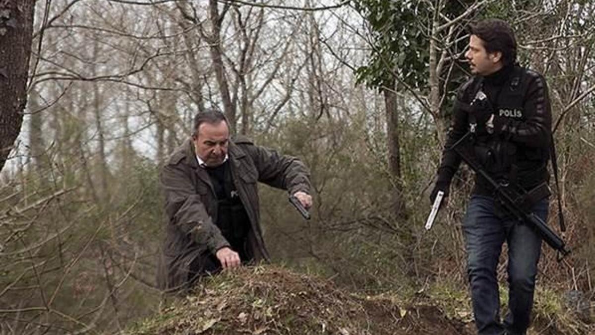 Arka Sokaklar 386. bölüm fragmanlarında Ali vuruluyor-izle