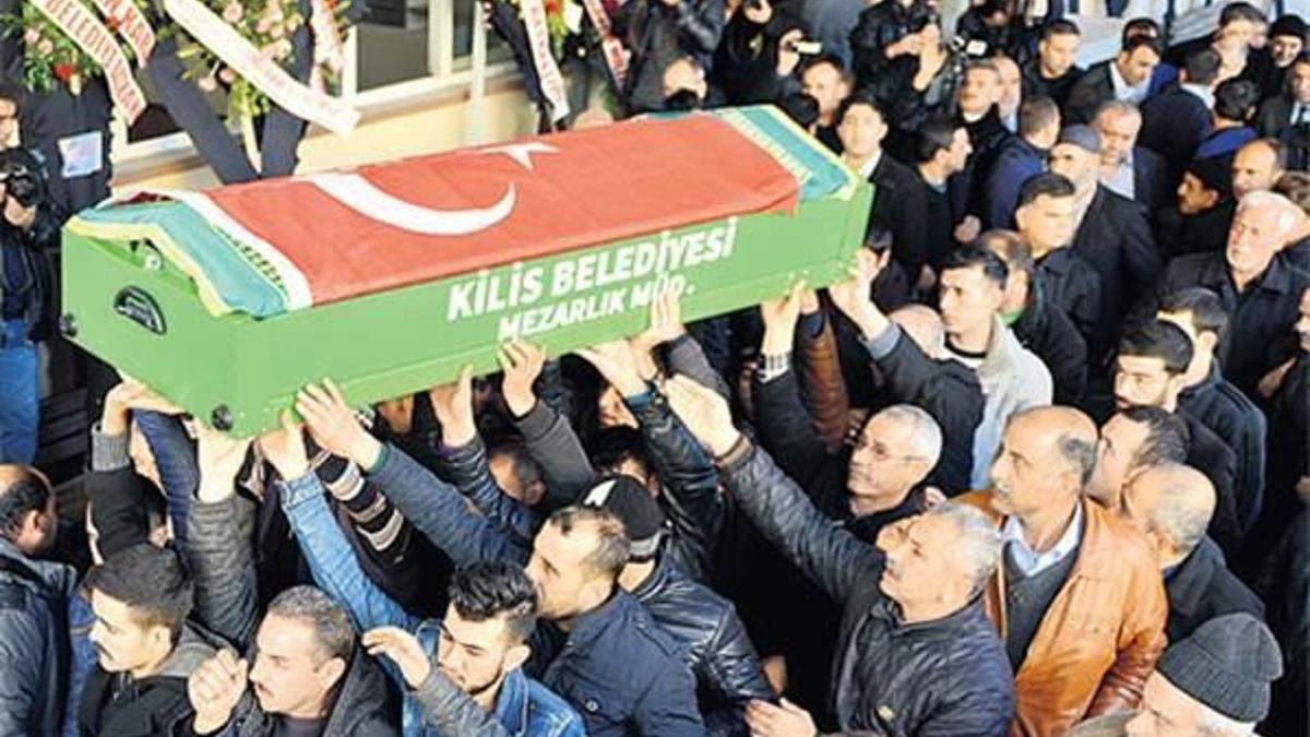 Roketle yaralanan küçük Gülten öldü
