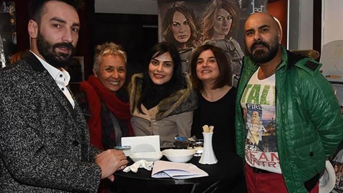 Galada buluştular