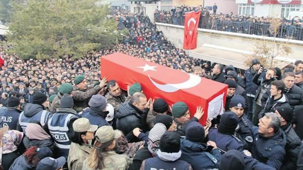 Cizre şehitleri uğurlandı