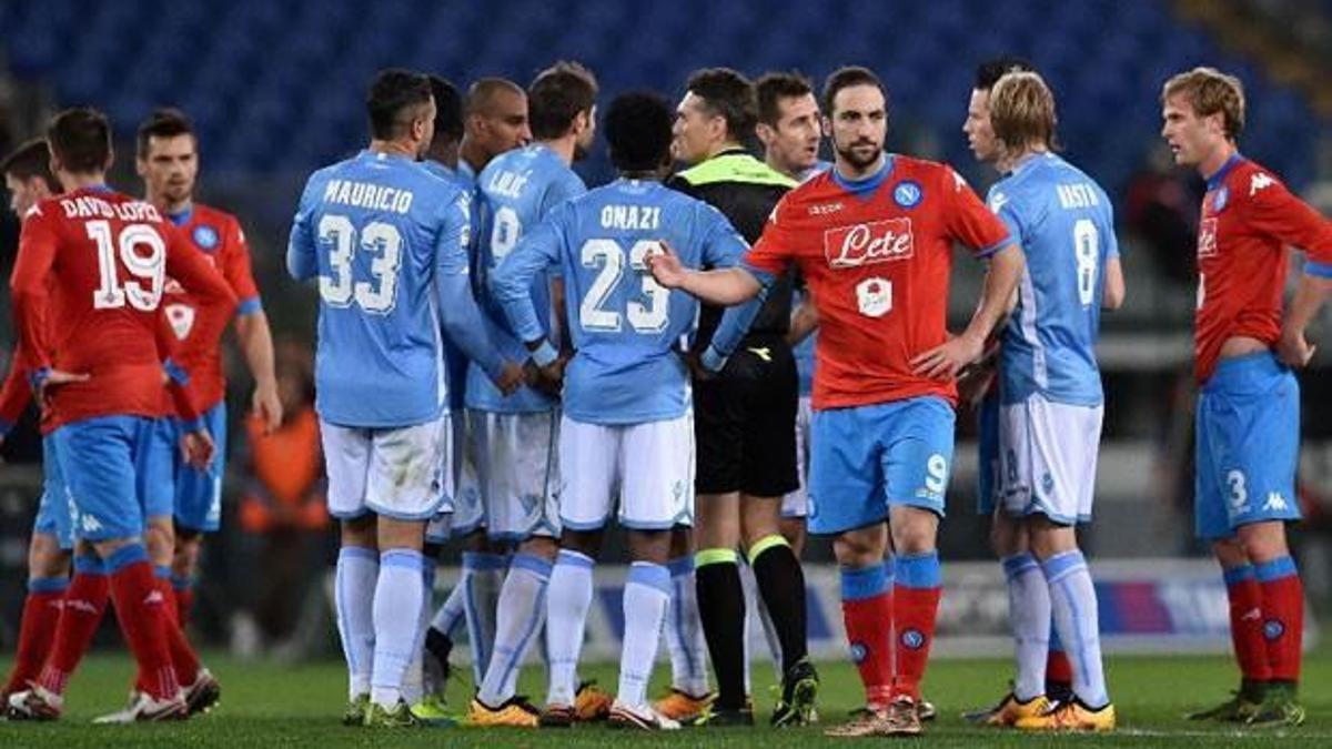 Lazio'ya ırkçılık cezası!