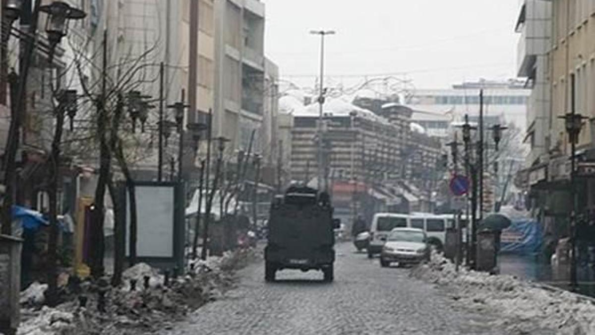 Sur'da yaralanan asker şehit oldu!