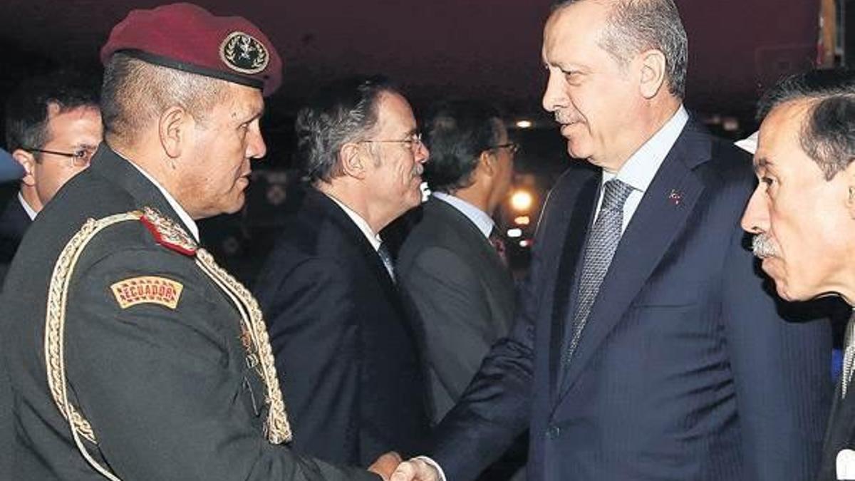 ‘Yemişler içmişler dağılıp gitmişler’