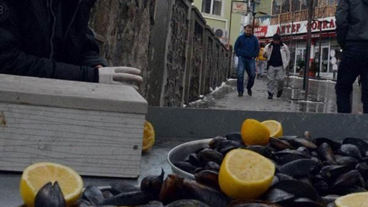 Beyoğlu'nda midye operasyonu
