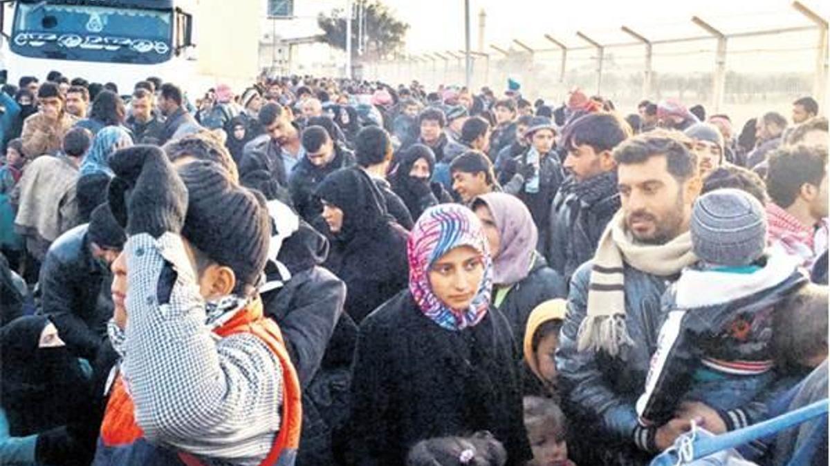 70 bin kişi yolda 7 çadırkent hazır