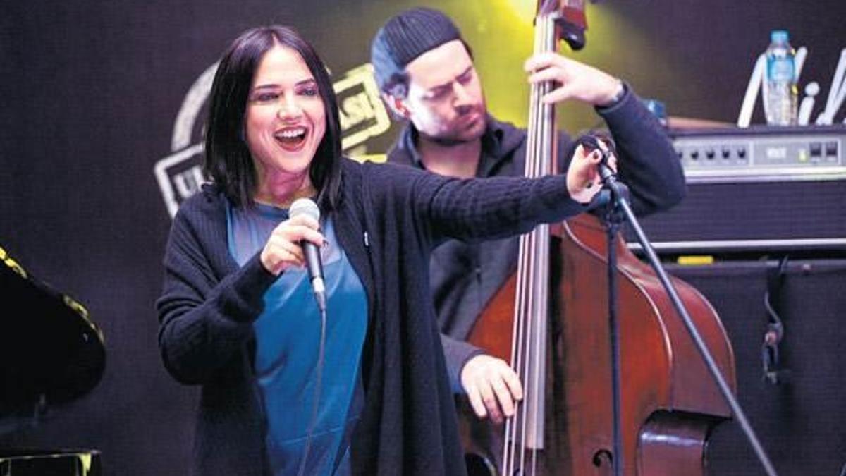 Müzik benim aşkım