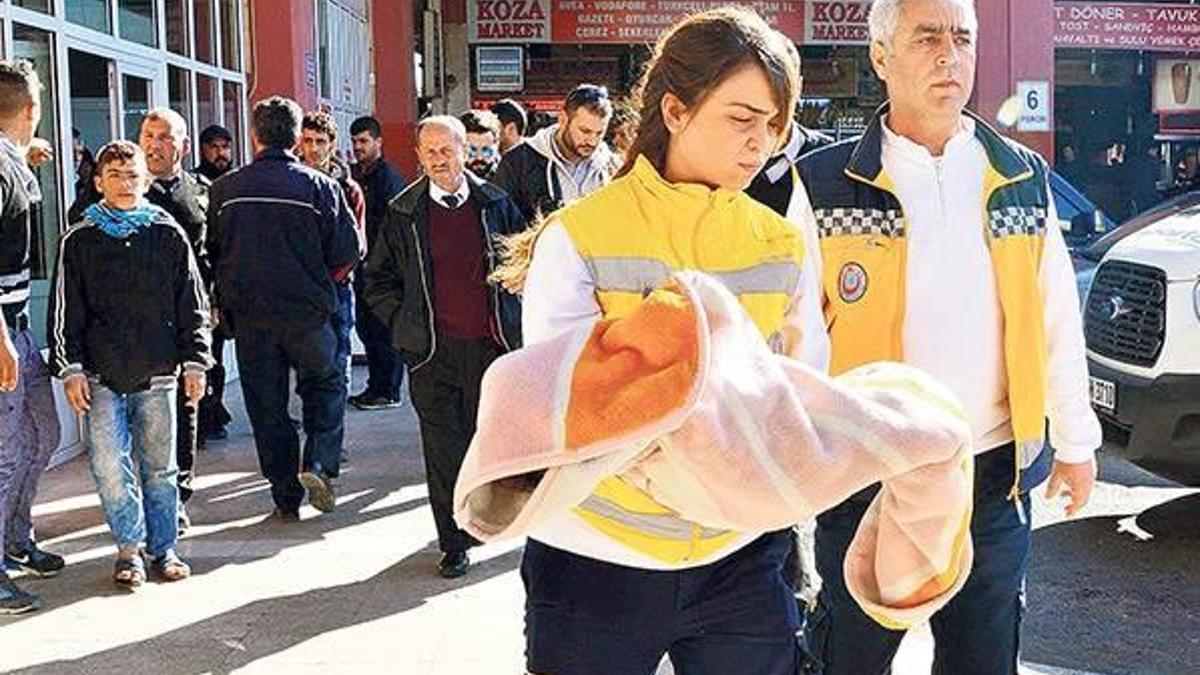 Suriyeli bir bebek besinsizlikten öldü