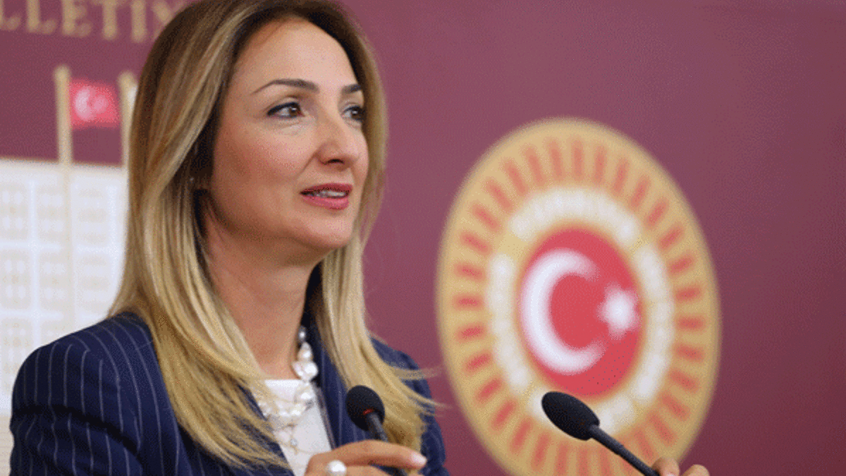 Aylin Nazlıaka o ismi açıkladı