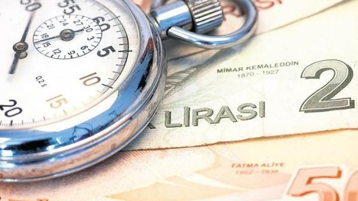 Tüketici kredisinde gerileme sürüyor