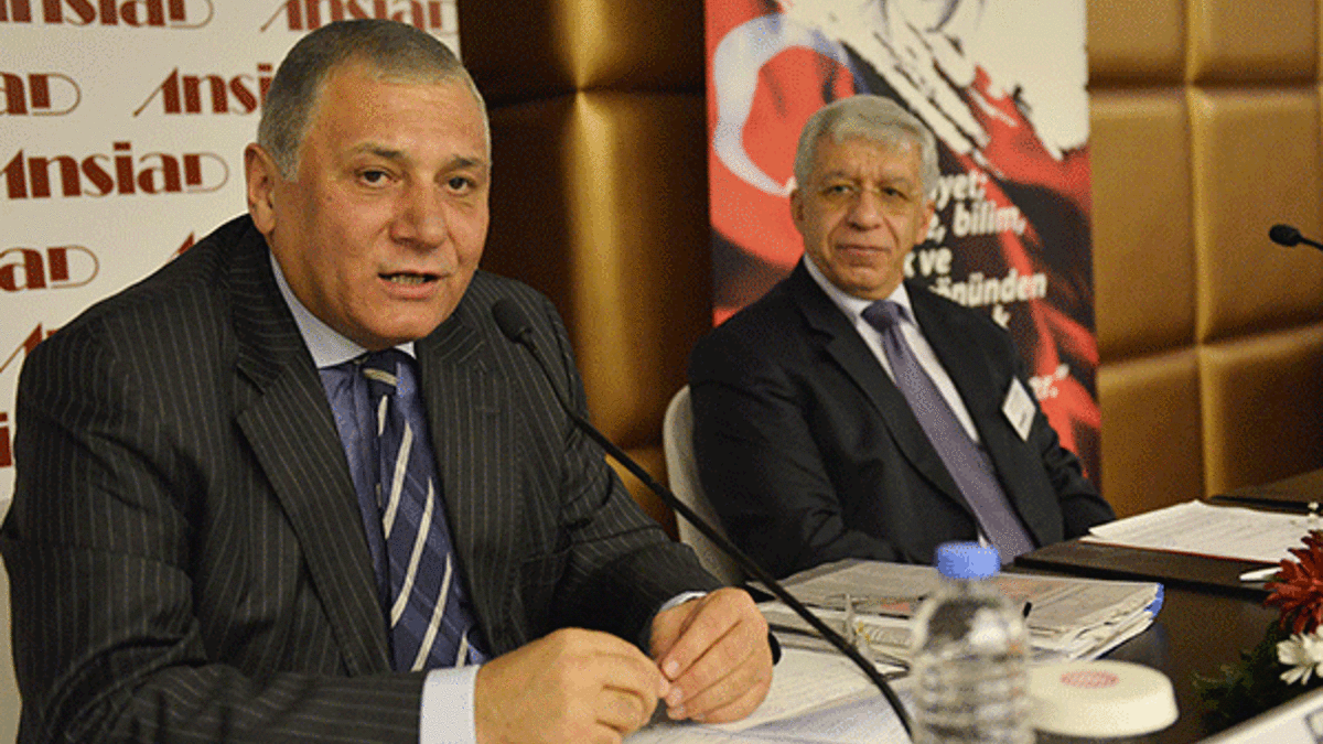 Ufuk Söylemez’den yeni bir siyasi parti sinyali