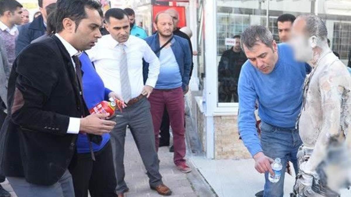 Meğer o işçi kendini bu yüzden yakmış!