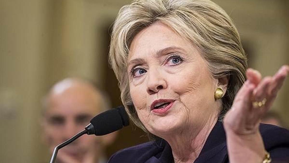 Clinton'ın paylaşılmamış e-postaları yayınlandı