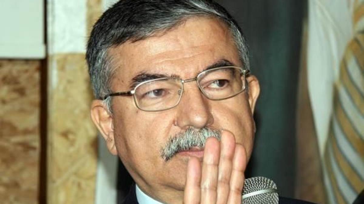 Bakan Yılmaz: TSK, YPG mevzilerini vuruyor