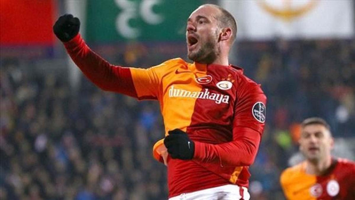 Sneijder'e baba parası!