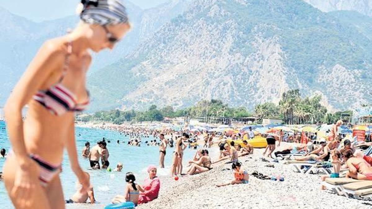 Dünyaca ünlü sahil 70 metre kayboldu