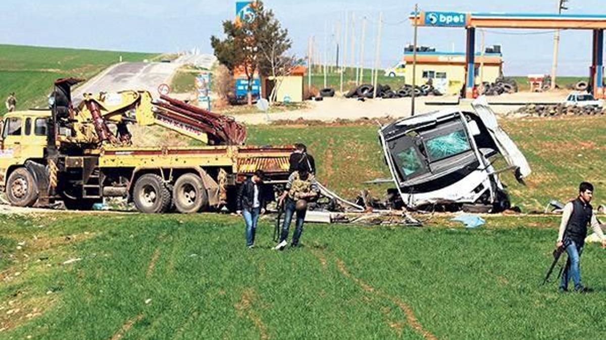 Konvoya bombalı saldırı: 6 şehit