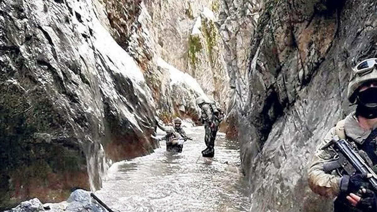 Mağarada PKK hastanesi!