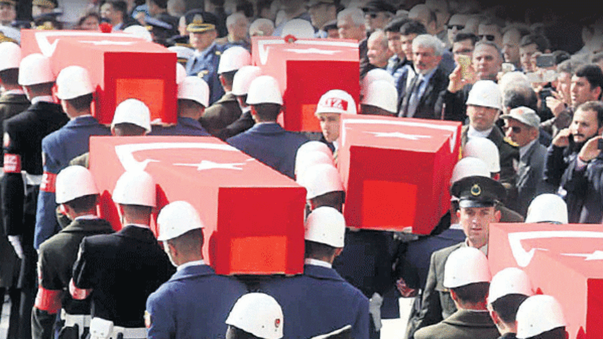 Boynumuz bükük kaldı!