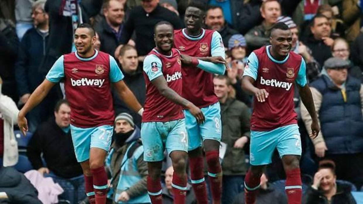 Emenike coştu West Ham uçtu