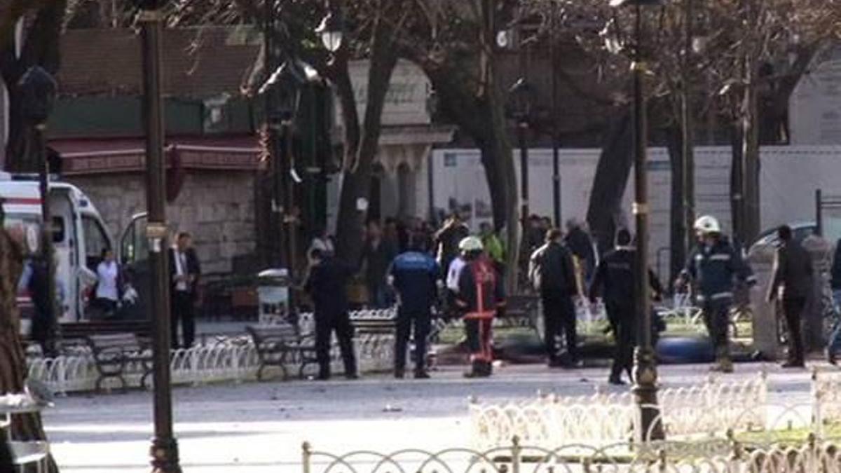 "Sultanahmet de patladı hayırlı olsun" mesajı başını yakmış