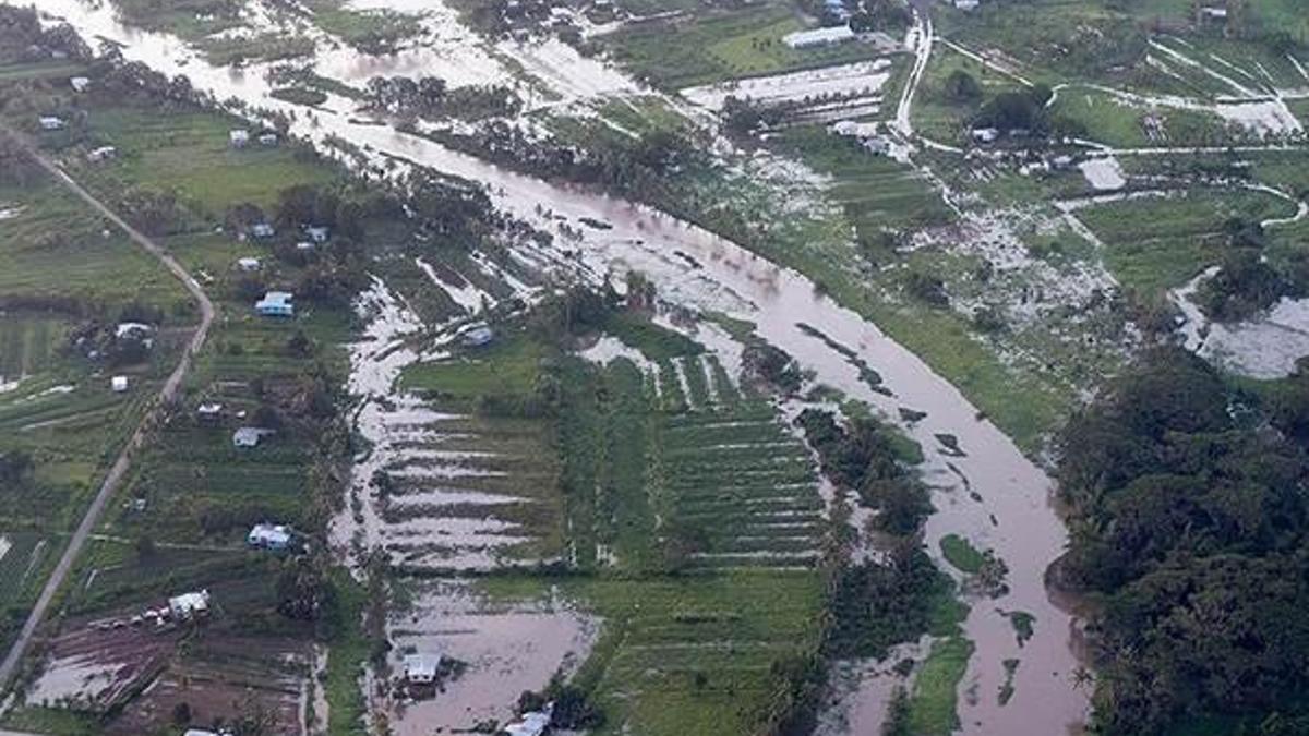 Fiji'de kasırga 29 can aldı