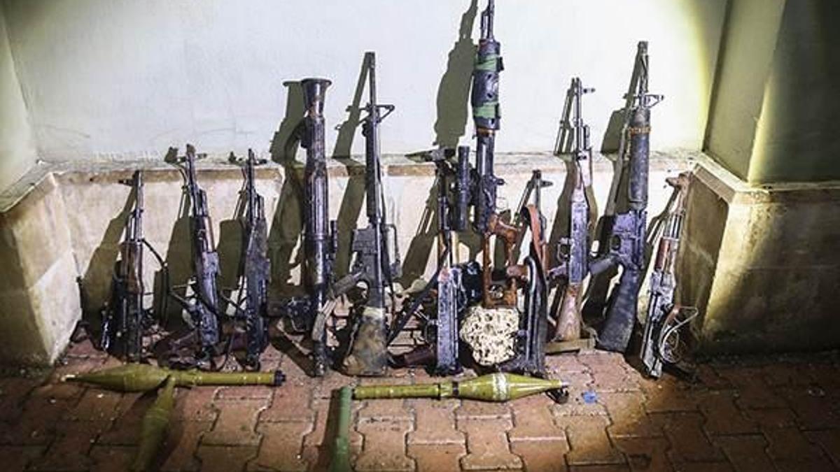 Derik’te PKK cephaneliği ele geçirildi