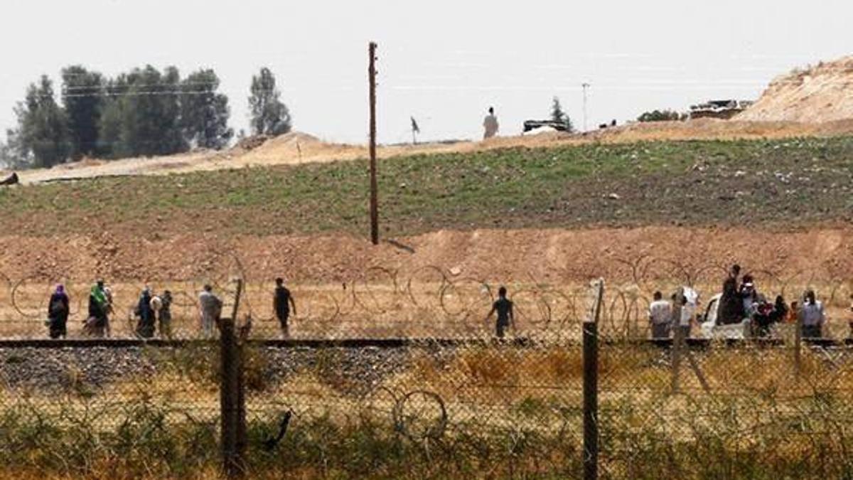 Şanlıurfa'da sınır bölgesinde 2 kişi ölü bulundu