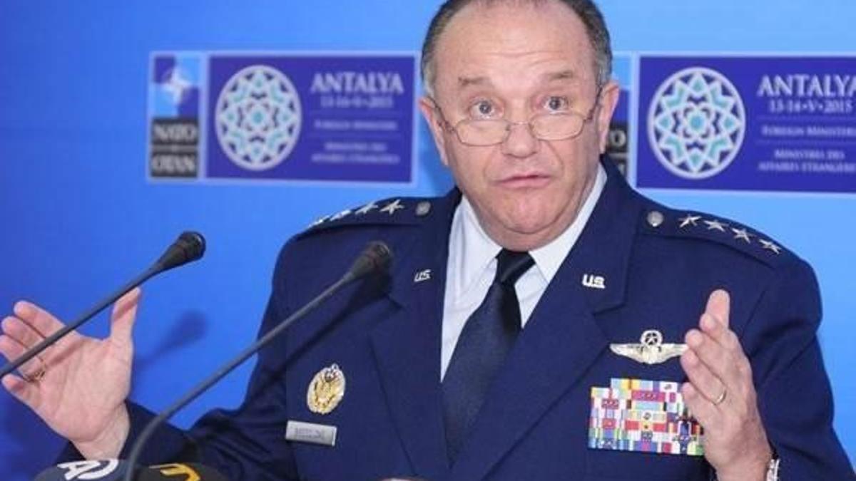 NATO komutanı: Rusya ile savaşabiliriz