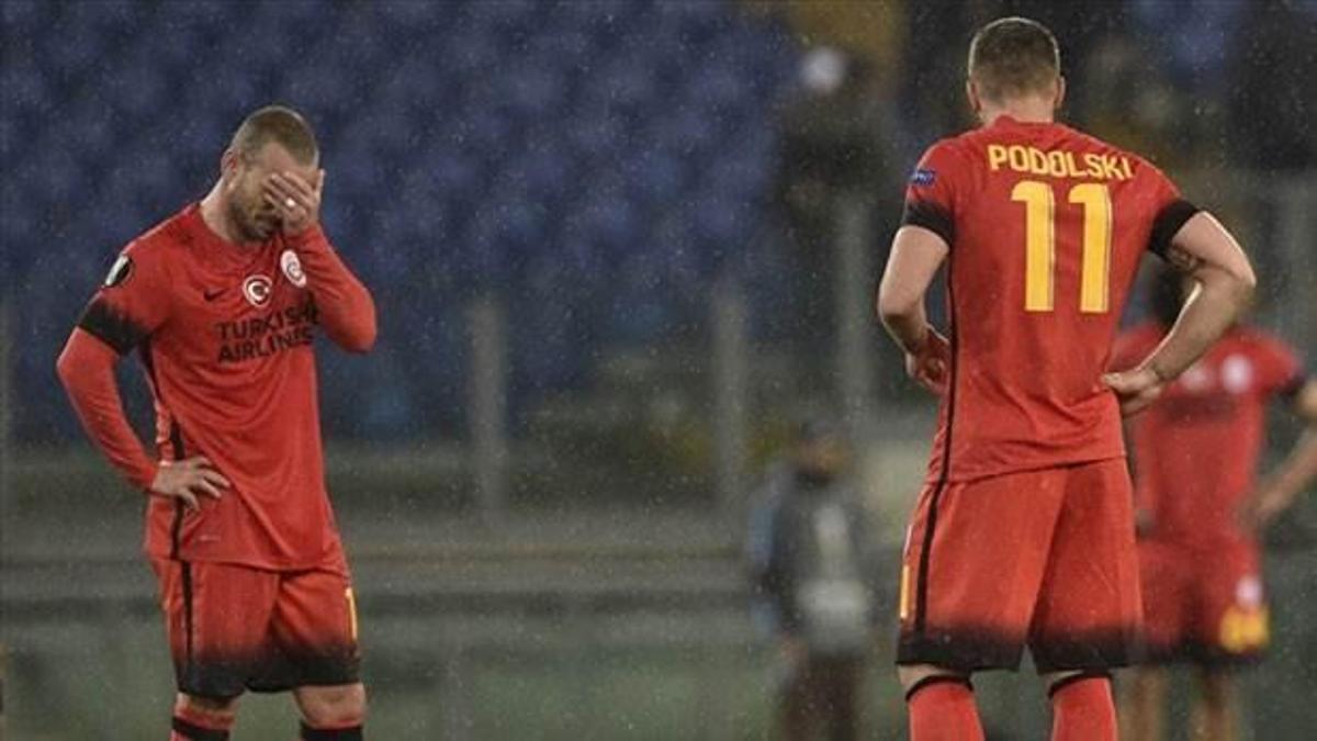 Galatasaray'a bir kötü haber daha!