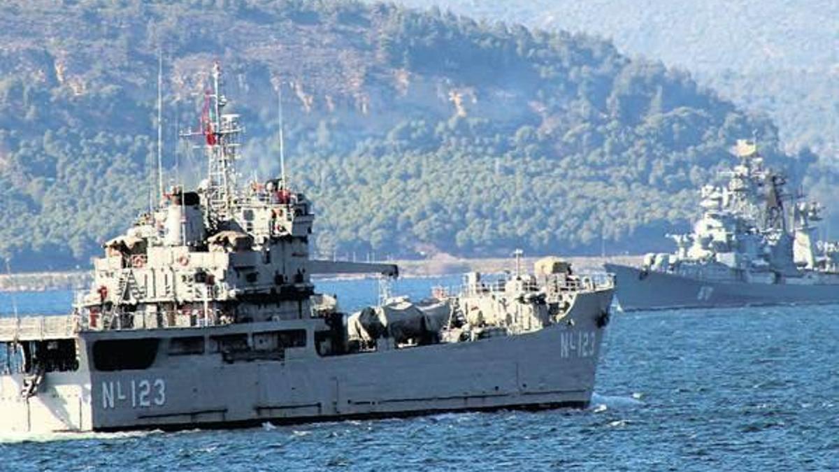 Boğaz’da burun buruna!
