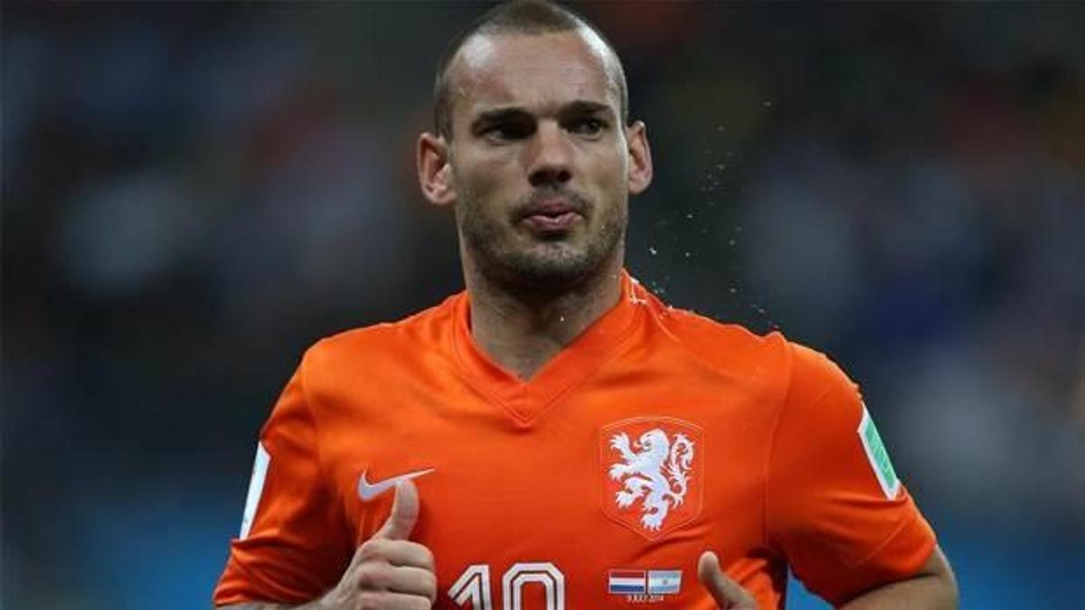 Sneijder var, RVP yok!