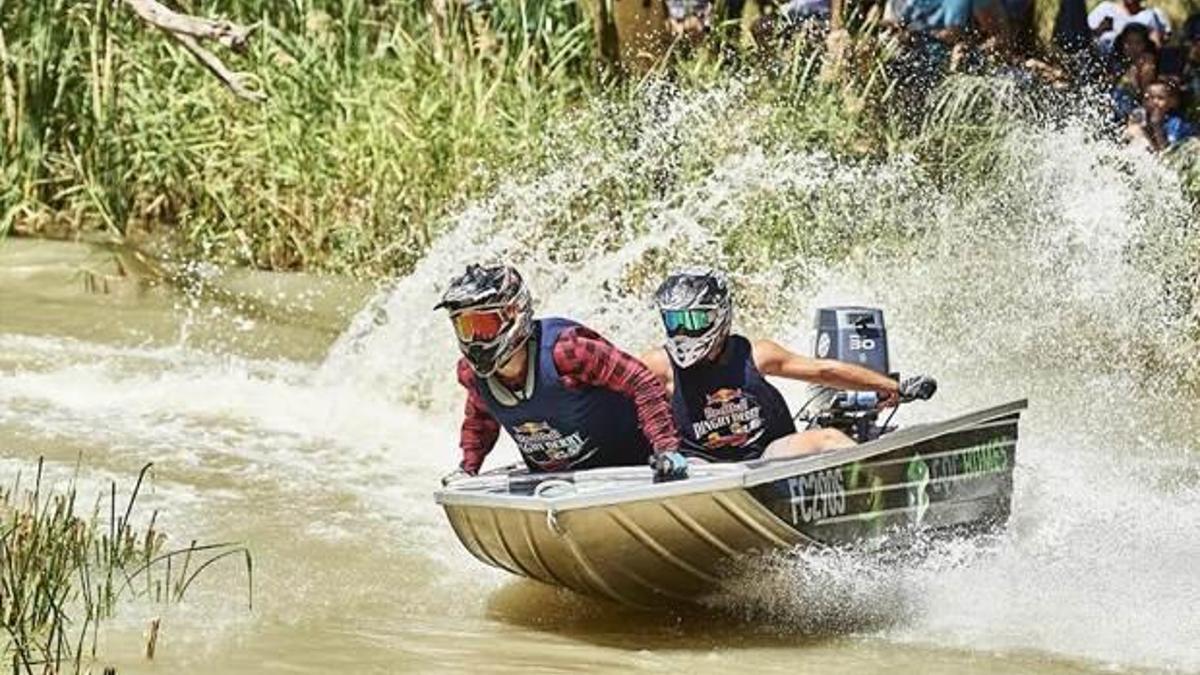 Nehirde adrenalin dolu mücadele