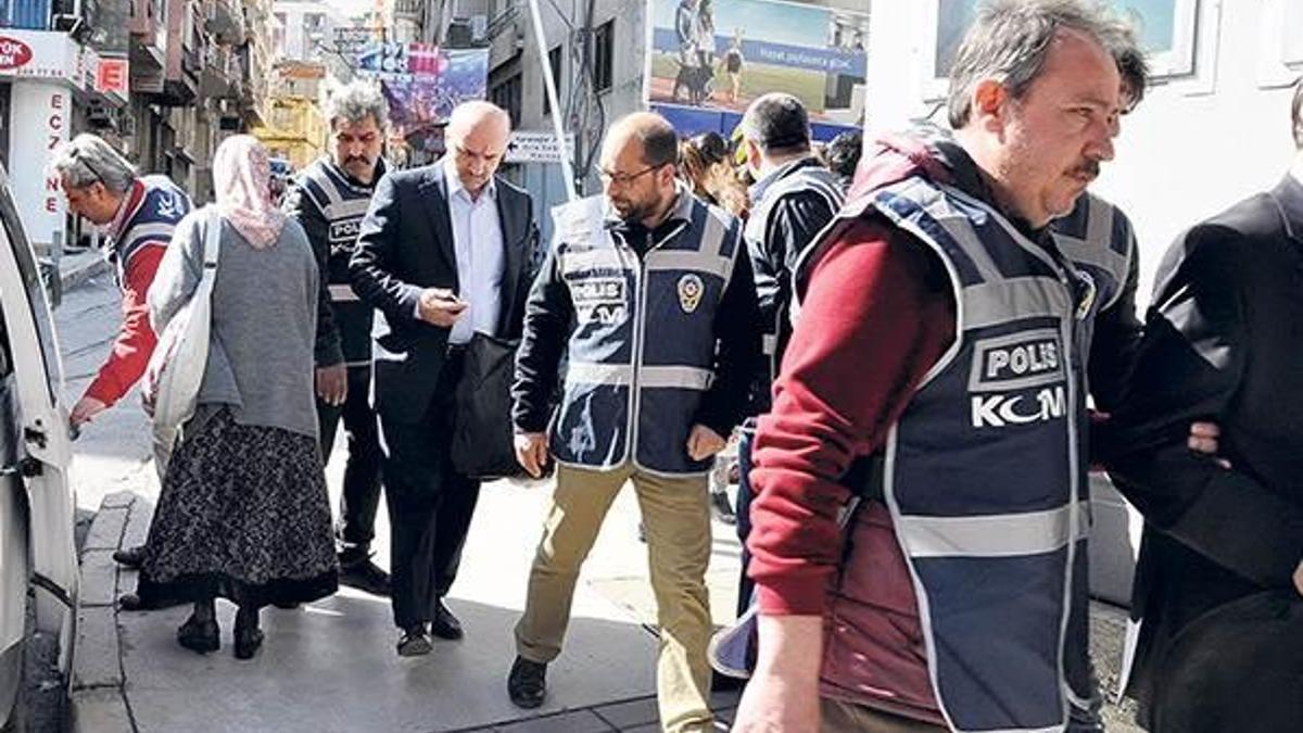 İzmir’e 2’nci ‘paralel’ dalga
