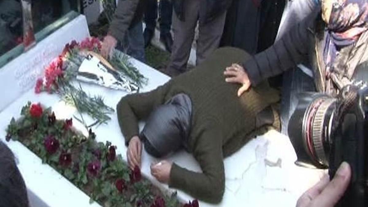Berkin Elvan'ın annesi hastaneye kaldırıldı