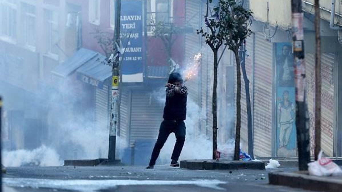 Okmeydanı'nda izinsiz gösteriye müdahale