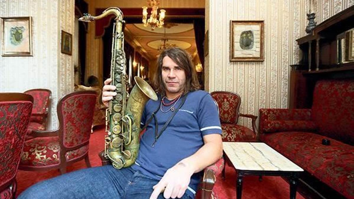 Türk pop müziğinin içi boşaltılmış