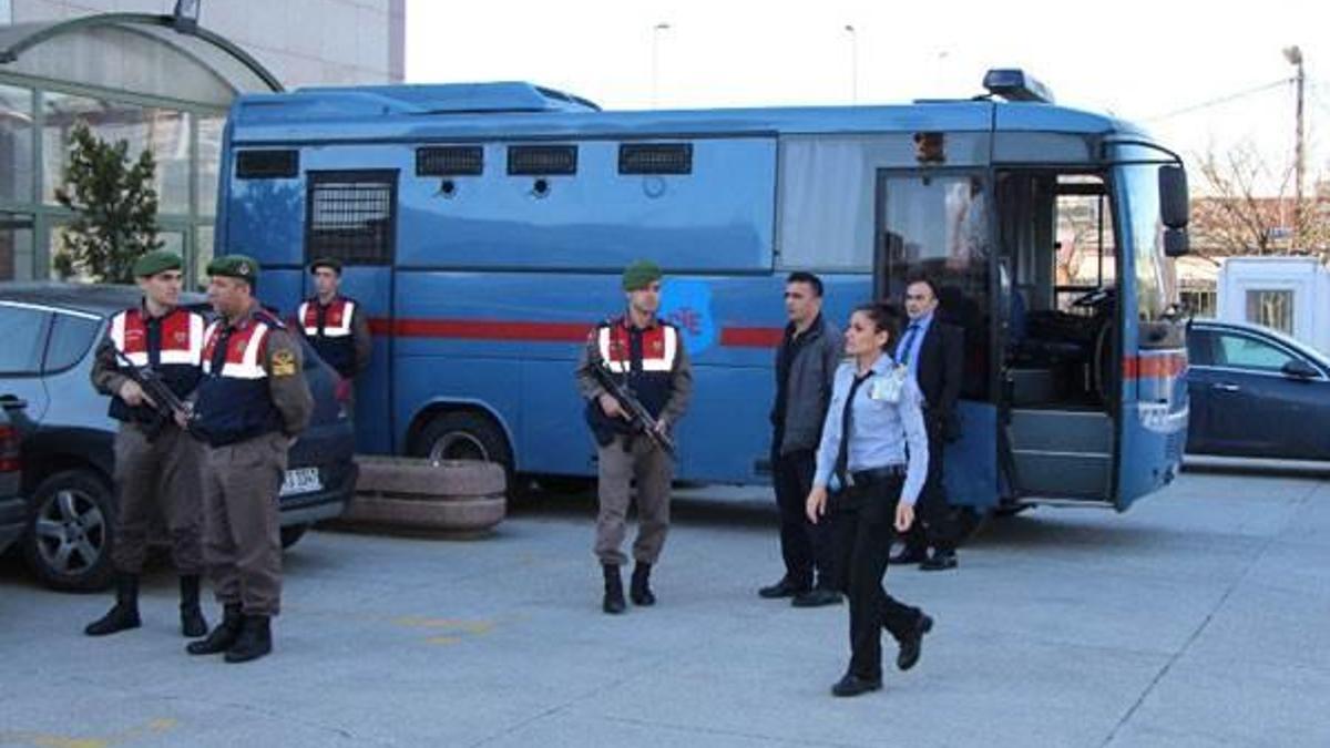 Hastaneye getirilen mahkum silahlı kişi tarafından kaçırıldı!