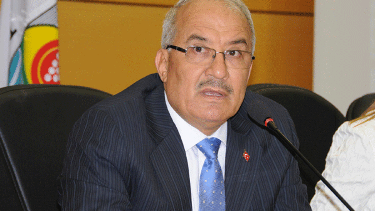 Mersin Büyükşehir Belediye Başkanı Kocamaz hakkında suç duyurusu