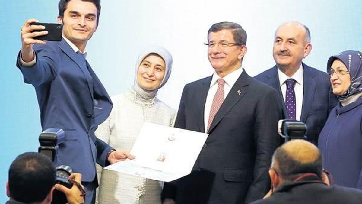 ‘Bölmek isteyenleri kahredeceğiz’