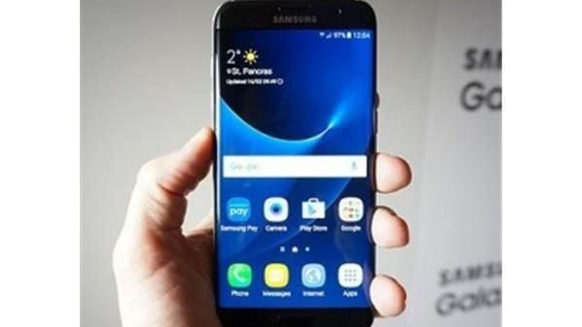 Galaxy S7 edge için bir güncelleme daha yayınlandı