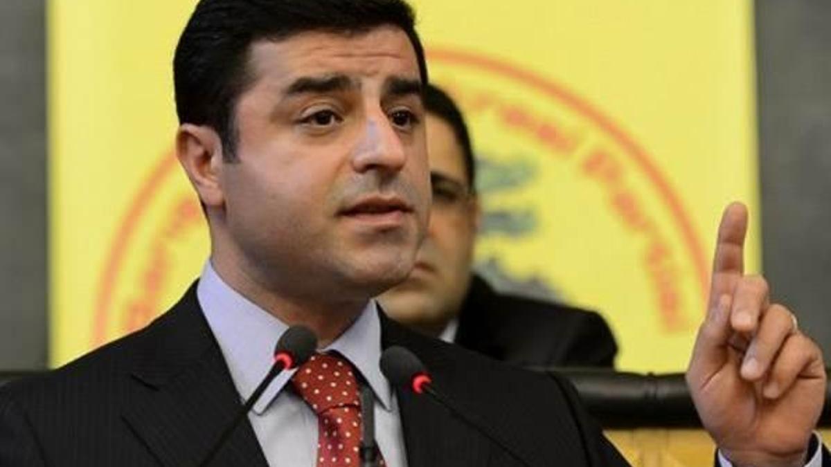 ‘Mecbur muyuz senin yanında olmaya?’